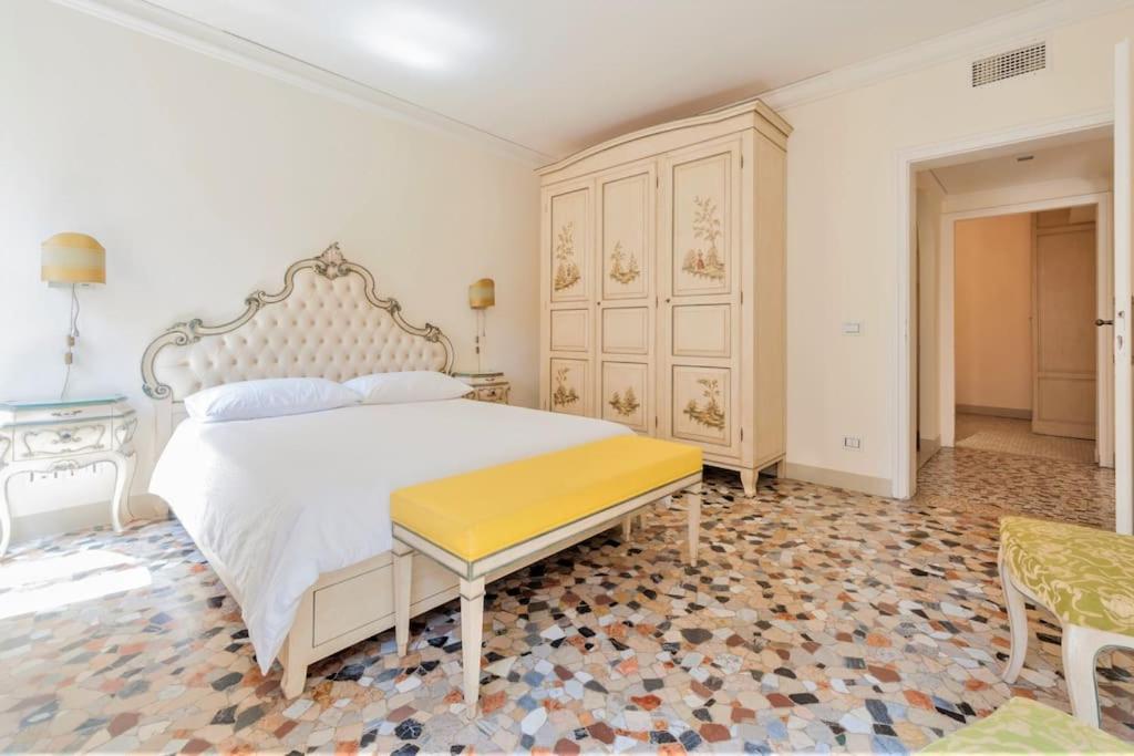Ca' San Marco, Literally 20 Meters From San Marco Square! Венеция Экстерьер фото